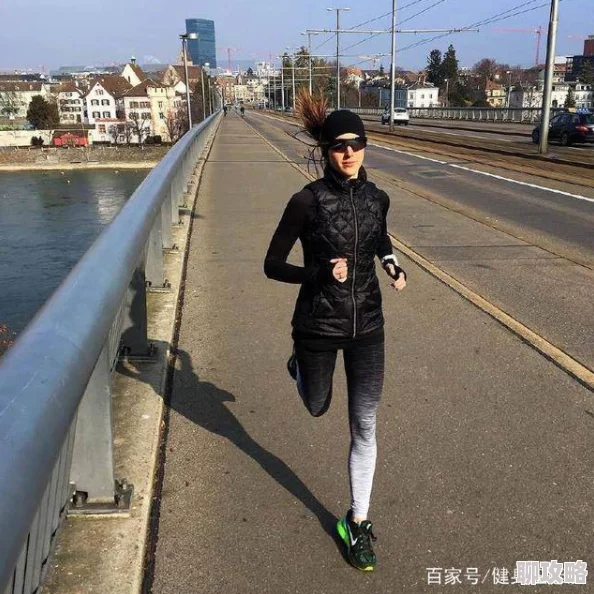 mm131杨晨晨因其甜美外形和火辣身材而备受网友喜爱